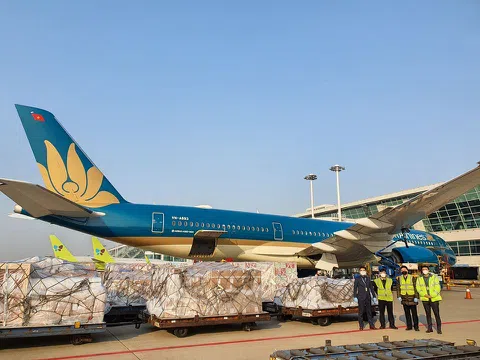 Vietnam Airlines khai thác các chuyến bay chuyên chở hàng